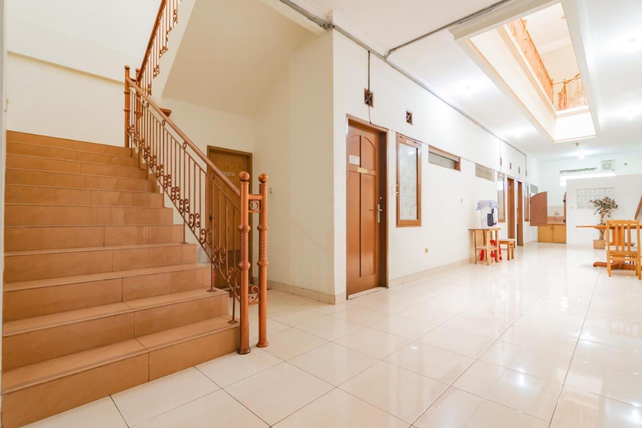 Koolkost Near Riau Junction Mall Бандунг Екстериор снимка